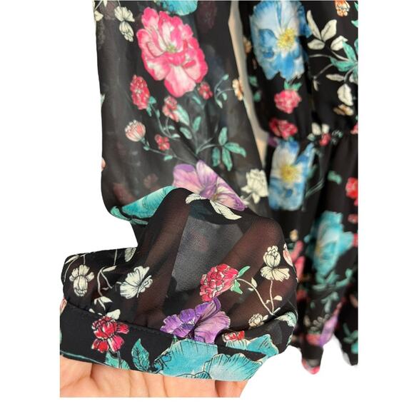 Express floral front zipper romper with pockets New - Picture 5 of 12